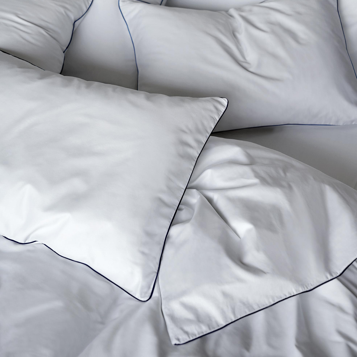 Turin Piped Edge Duvet Cover & Shams Set