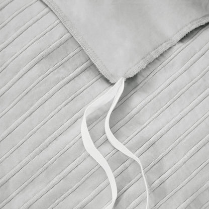 Mila Matelassé Duvet Cover