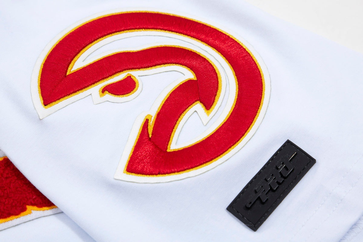 NBA ATLANTA HAWKS CLASSIC CHENILLE MEN'S TEE (WHITE)