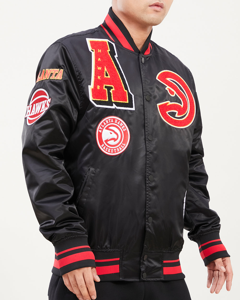 NBA ATLANTA HAWKS MASHUP MEN'S RIB SATIN JACKET (BLACK/RED/BLACK)