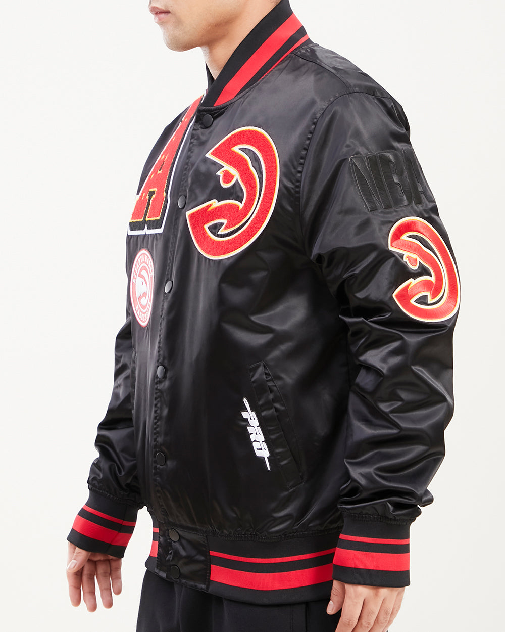 NBA ATLANTA HAWKS MASHUP MEN'S RIB SATIN JACKET (BLACK/RED/BLACK)