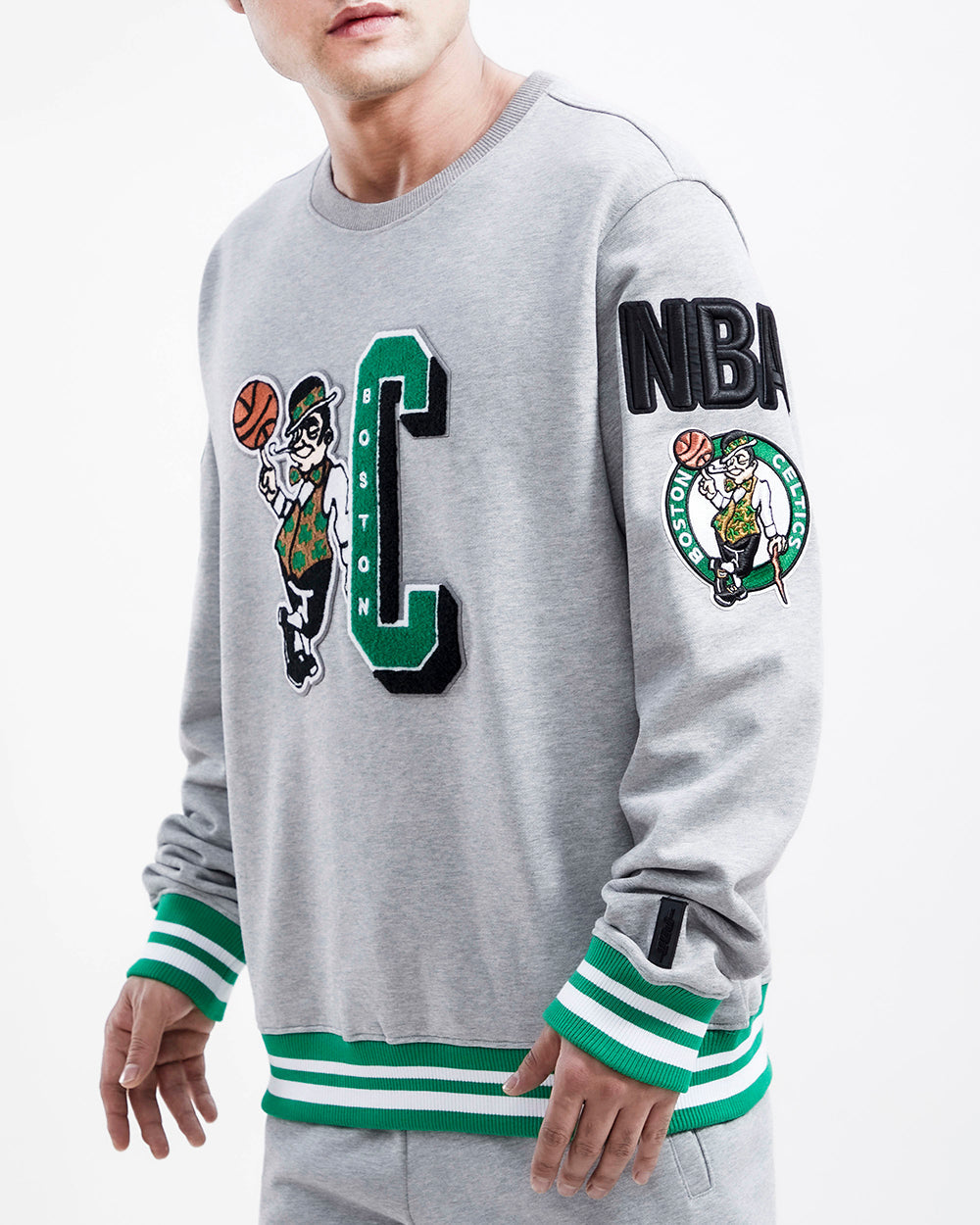 NBA BOSTON CELTICS MASHUP MEN'S RIB CREWNECK (HEATHER GREY/GREEN)