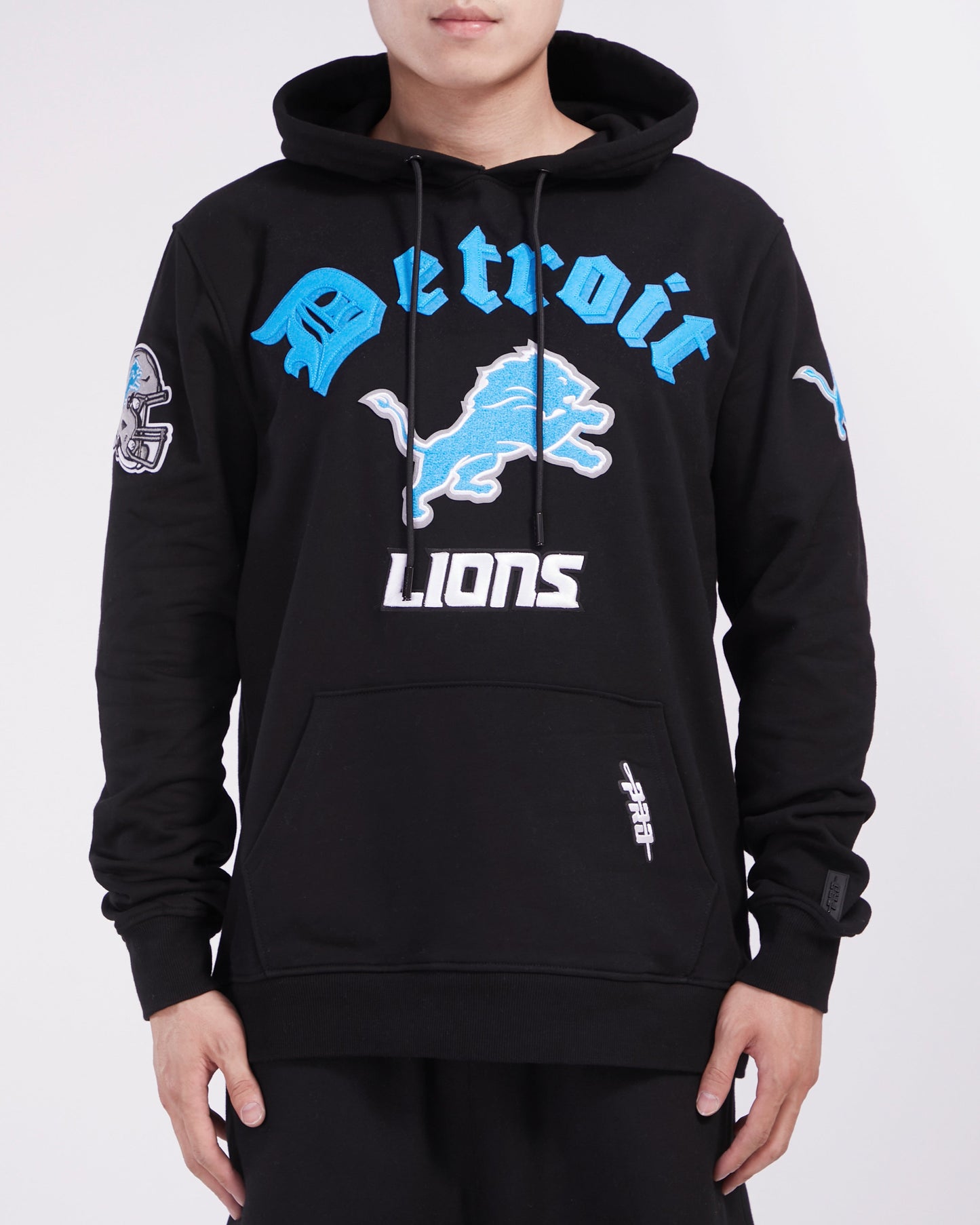 NFL DETROIT LIONS OLD ENGLISH MEN'S PO HOODIE (BLACK)