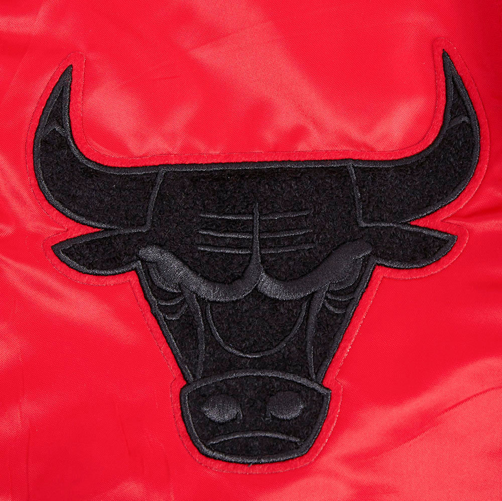 NBA CHICAGO BULLS OLD ENGLISH MEN'S LOGO SATIN JACKET (RED/BLACK)