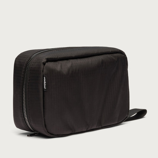 First Class Tri-Fold Toiletry Bag