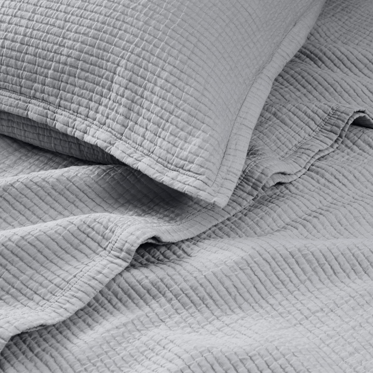 Textured Cotton Coverlet & Shams Set