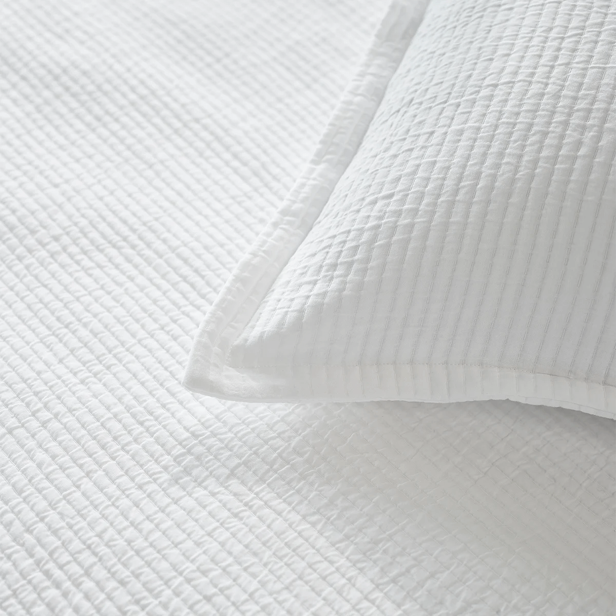 Textured Cotton Coverlet & Shams Set