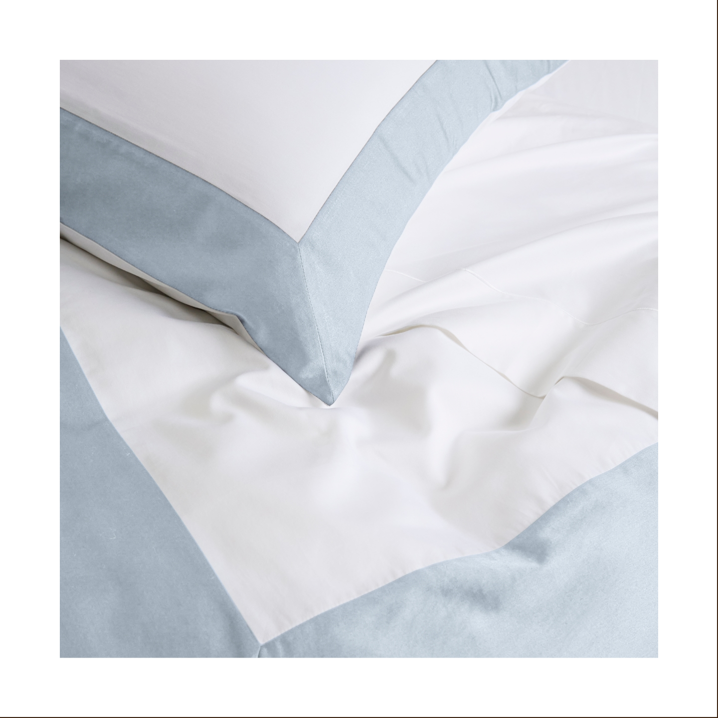 Reversible Color Block Sateen Duvet Cover & Shams Set