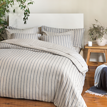 Brushed Cotton Duvet Cover & Shams Set